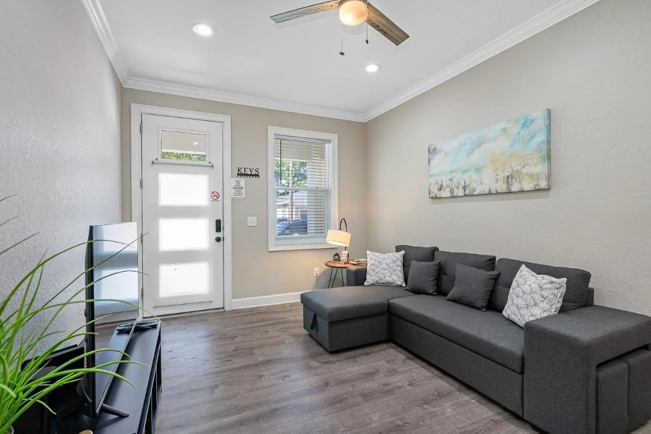 Cozy And Spacious 4Br House With Pool In Tampa 0*,