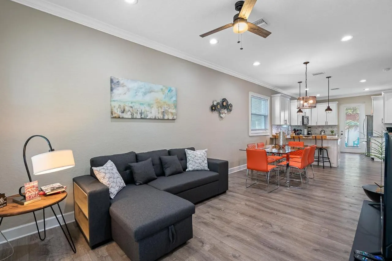 Cozy And Spacious 4Br House With Pool In Tampa 0*,  Estados Unidos da América
